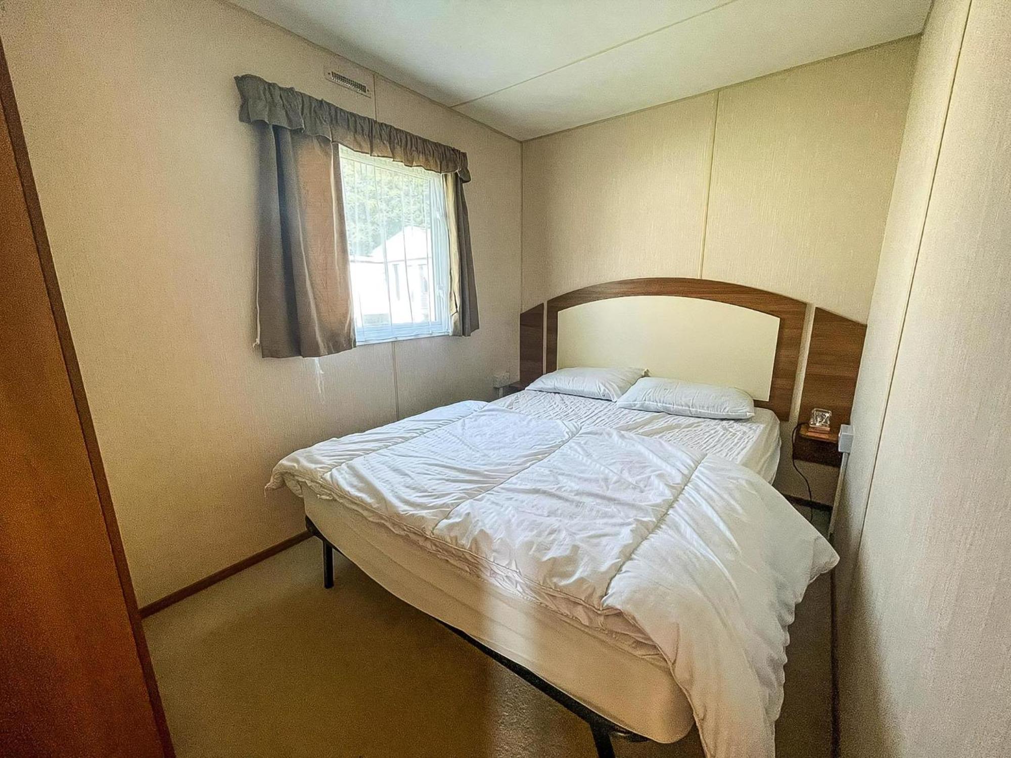 8 Berth Caravan With Decking At Sunnydale In Lincolnshire Ref 35087s Louth (Lincolnshire)